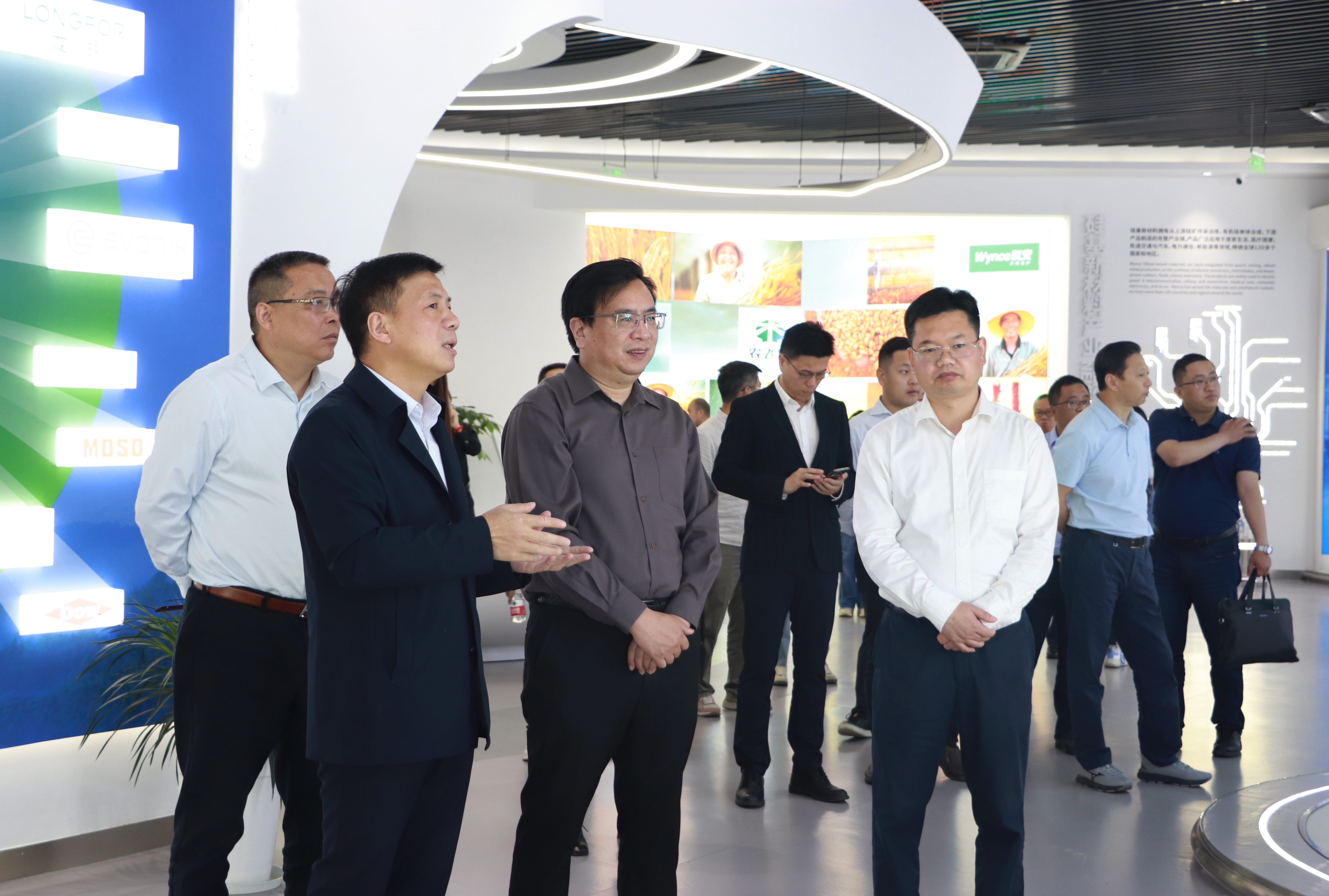 16861860397338231aDx.jpg 16861860397338231aDx.jpg