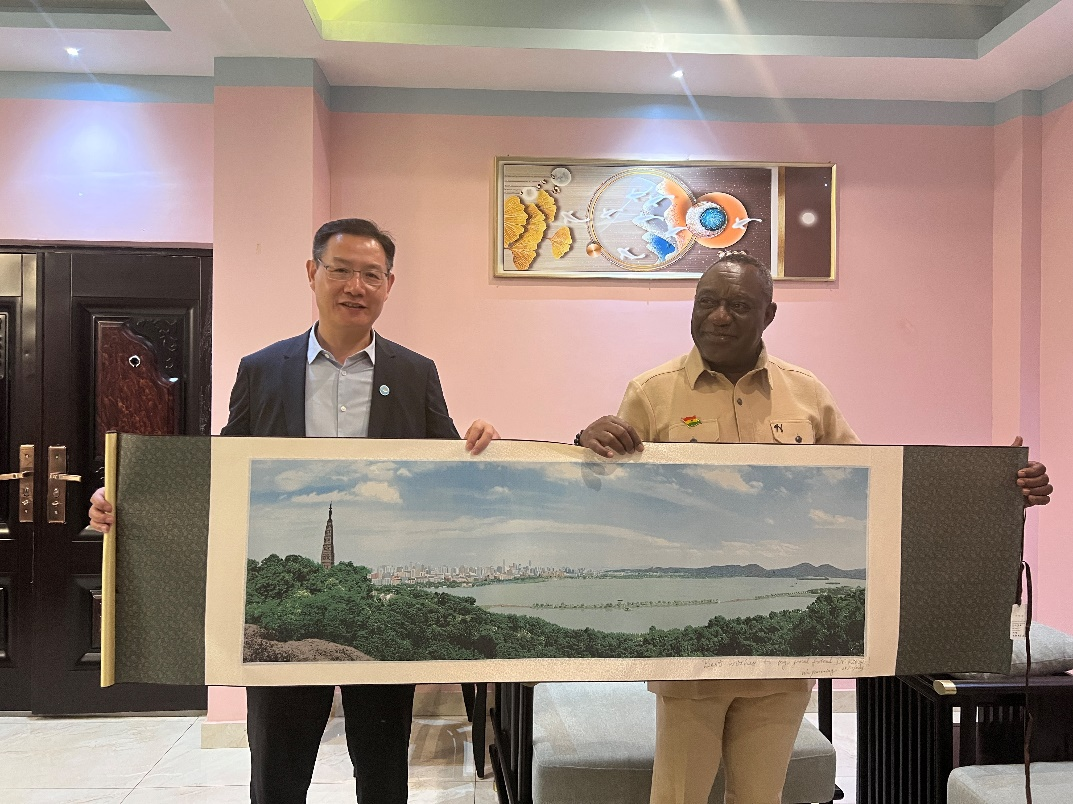 1701313091480577zGAN.png 1701313091480577zGAN.png