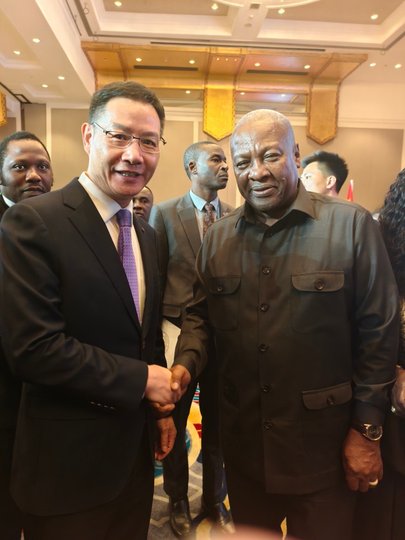 1761270026929433a19s.jpg 9b8730b9605c0f125060240e5fb05fc8.jpg