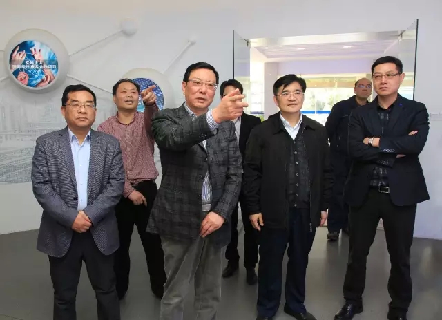 14570895639737532TFJ.jpg 14570895639737532TFJ.jpg